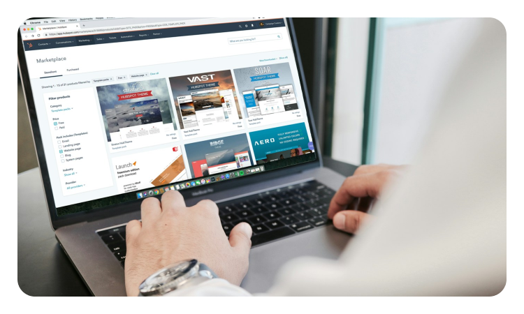reviewing web development themes